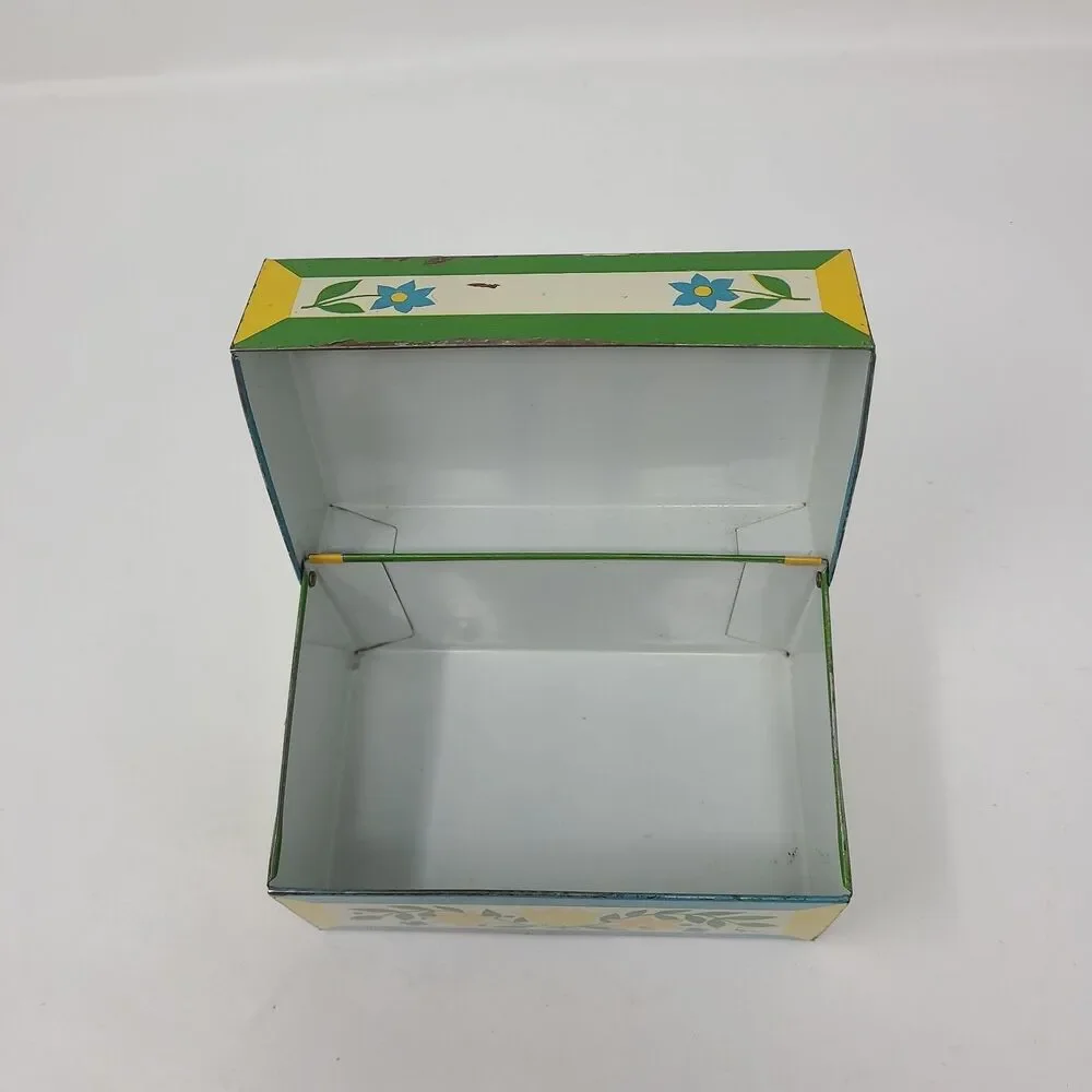 Vintage Metal Recipe Box Floral Yellow White Blue Orange Syndicate Mfg Co *READ